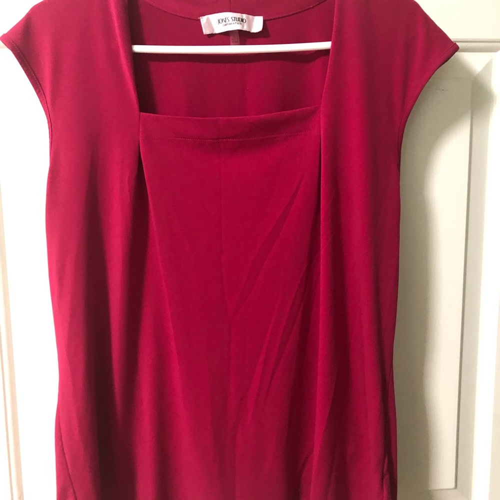 Jones studio square neck blouse !
